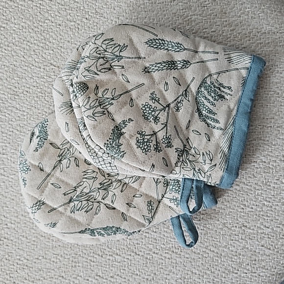 Rachel Zoe Other - *LAST CHANCE!* Rachel Zoe Harvest Mini Oven Mitts